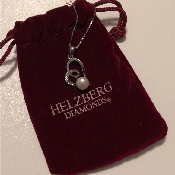 Helzberg Diamonds Jewelry - NWOT Sterling Silver Heart Necklace with Pearl